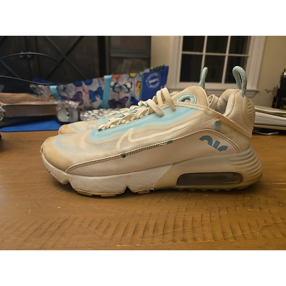 Womens Nike Air Max 2090 Aurora Running Sneakers Shoes CK2612-101 Sz 8.5 Workout